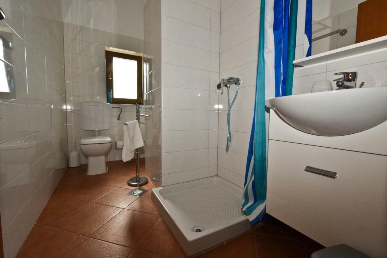 Rooms Agroturizam Romano Buje Exterior foto